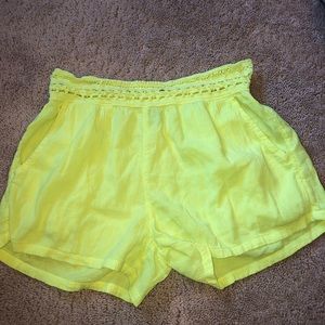 Flowy yellow shorts